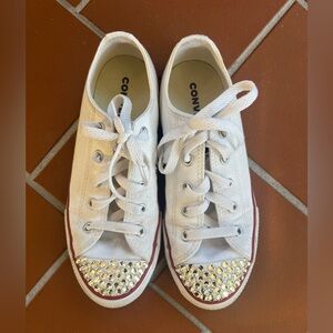 Girls Converse